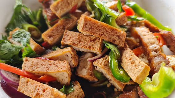 BEVERLY GOLF CLUBHOUSE