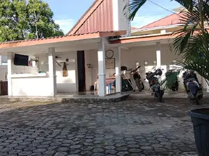 Lapangan Orurusa/Pendopo