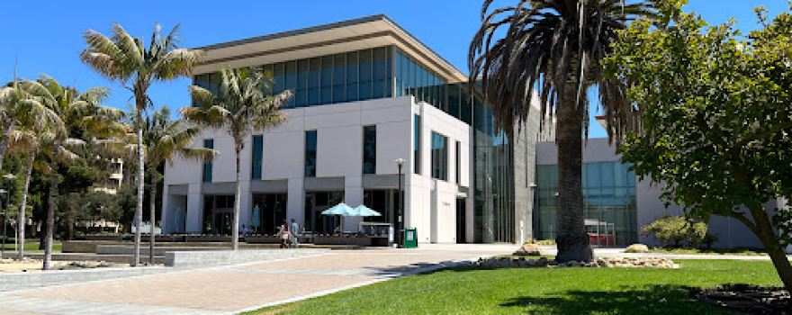 UCSB 도서관