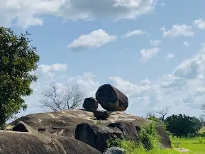 Mushroom Rock, Wulling, Babile