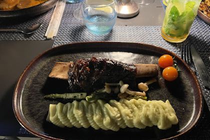 The Edge - Crowne Plaza Muscat