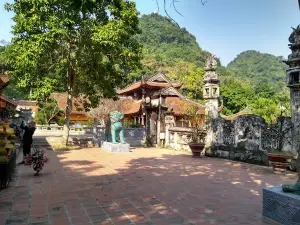 Thiên Trù Temple