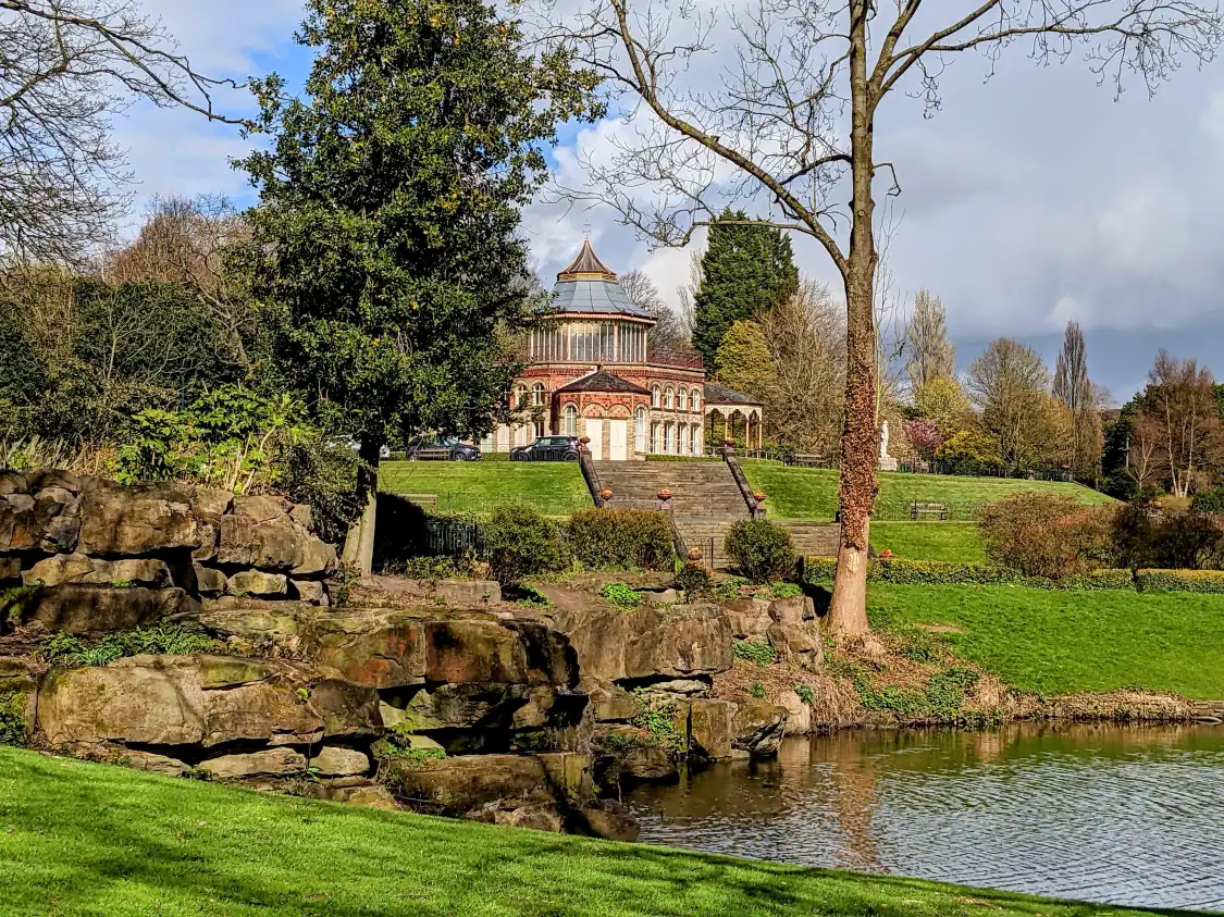 Hotels near Mesnes Park, Wigan