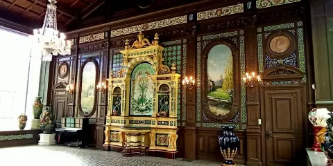 薩爾格米訥陶器博物館