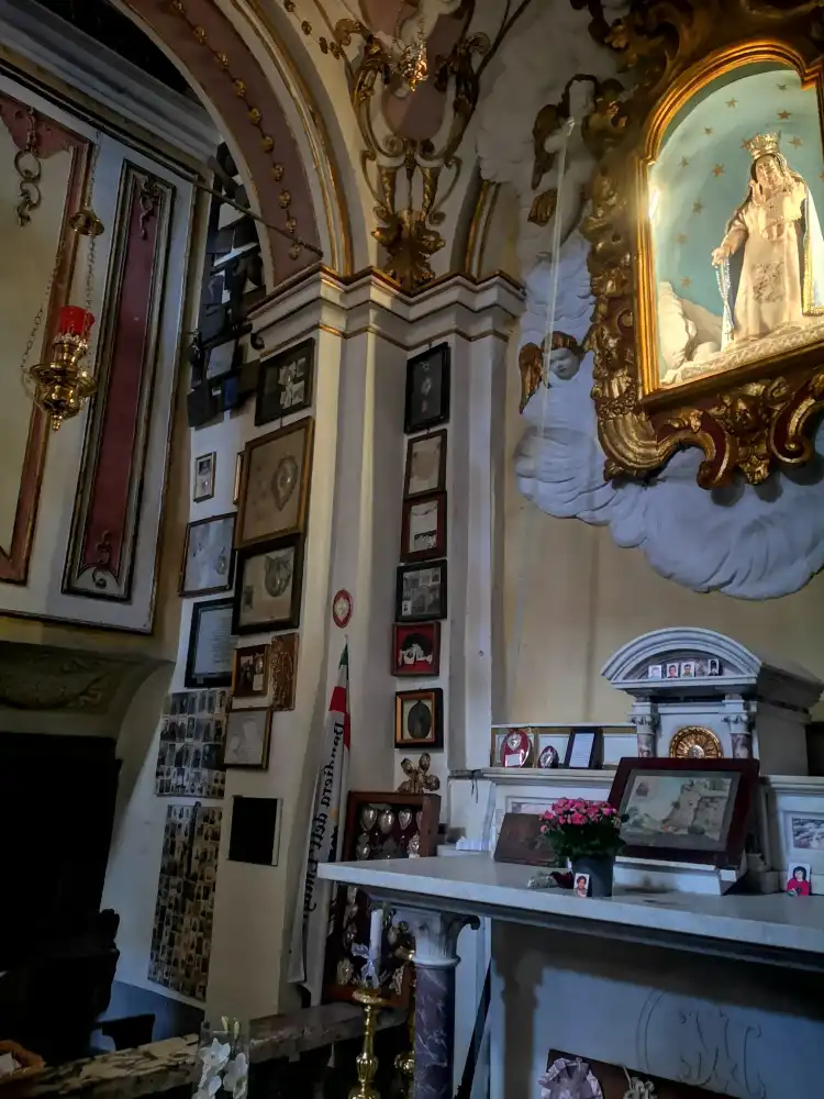 Hotels in Molazzana