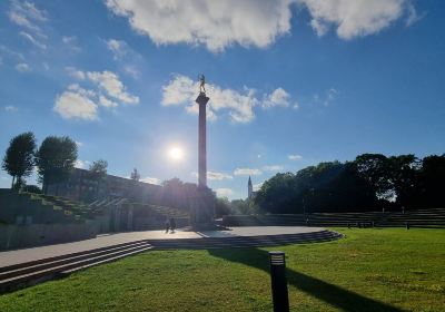 Sundial Square