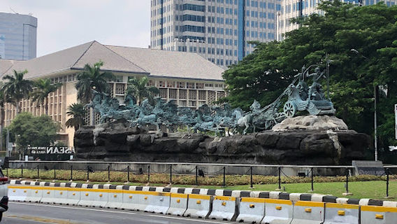 Arjuna Wijaya Statue