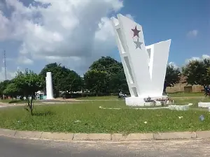 Antiga Praça Dos Heróis