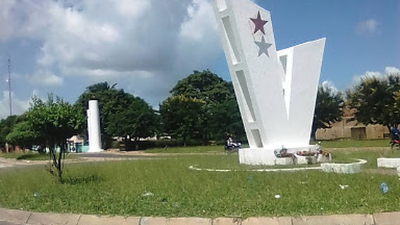 Antiga Praça Dos Heróis