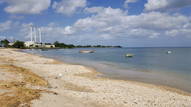 Bain Des Dames Beach