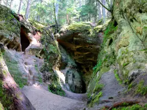 Līču – Laņģu klintis