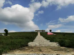 Memorialʹnyy Kompleks Na R. Mius