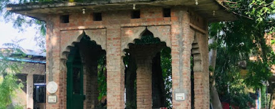 Dargah Hazrat Makhdoom Shah Riyasat Ali Chishti RA