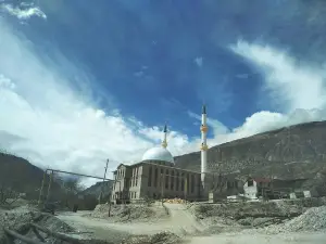 Центральная мечеть с. Рахата