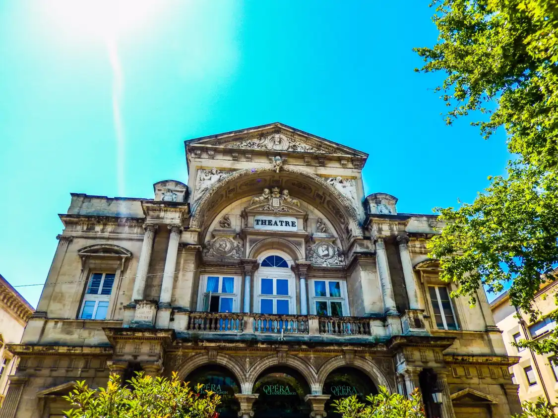 Hoteles cerca de Place de lHorloge