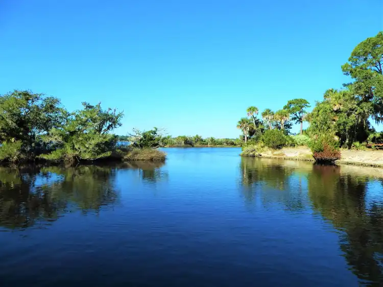 Hotels near Tomoka State Park