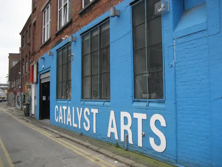 Hotels in der Nähe von Catalyst Arts Gallery