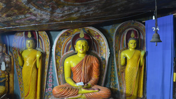 Aluviharaya Rock Cave Temple