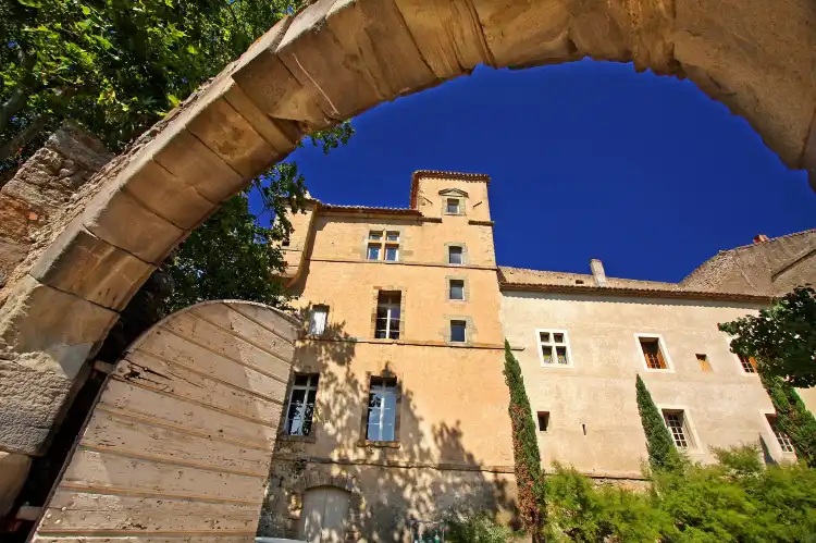 Hotels in Luc-sur-Orbieu
