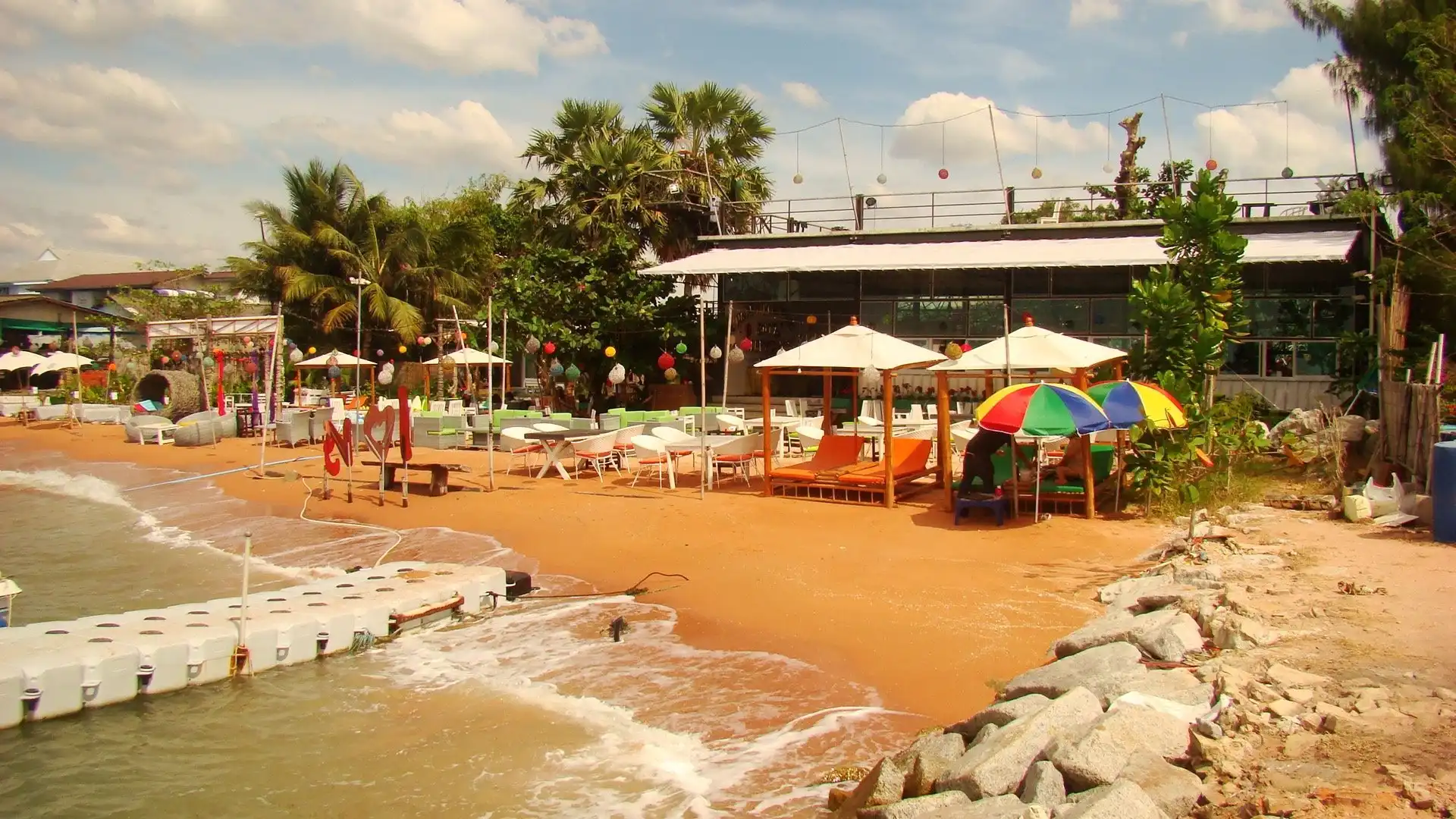 โรงแรมใกล้Ban Amphur Beach