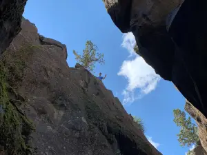 Crack-in-the-Ground