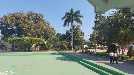 Parque Central Del Triunfo
