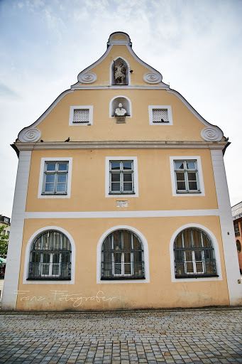 Compare 5 airports near Marktoberdorf