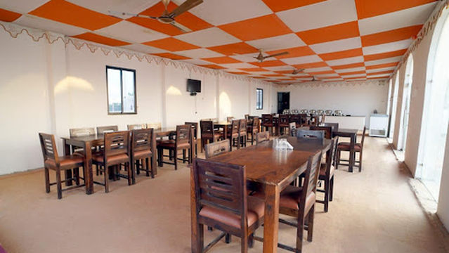 Family Couple Hotel Desert Safari Tour Inn Jaisalmer