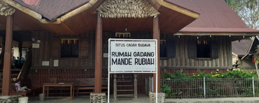 Rumah Mande Rubiah