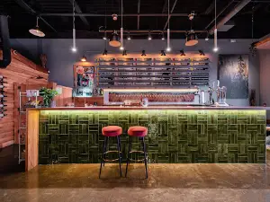 Village Taphouse of West Bedford