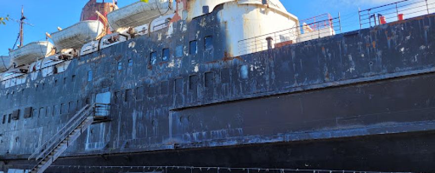 Duke of Lancaster ship