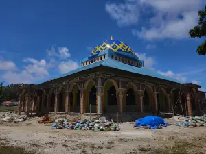 Masjid Raya Fastabiqul Khairat Kaledupa