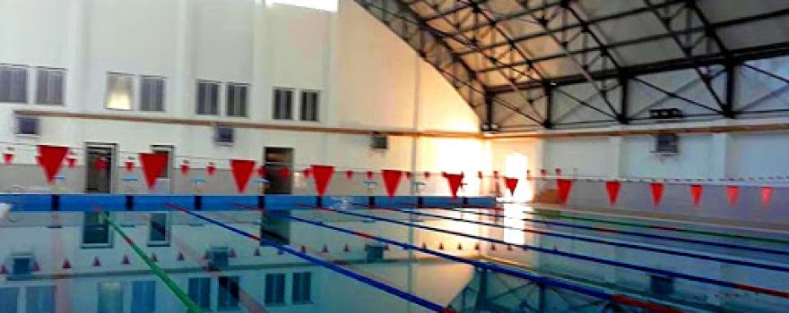 Piscine semi-olympique