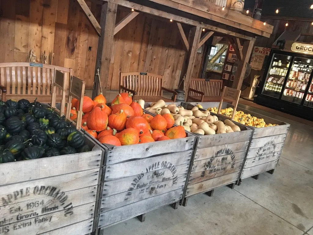 1_Edwards Apple Orchard