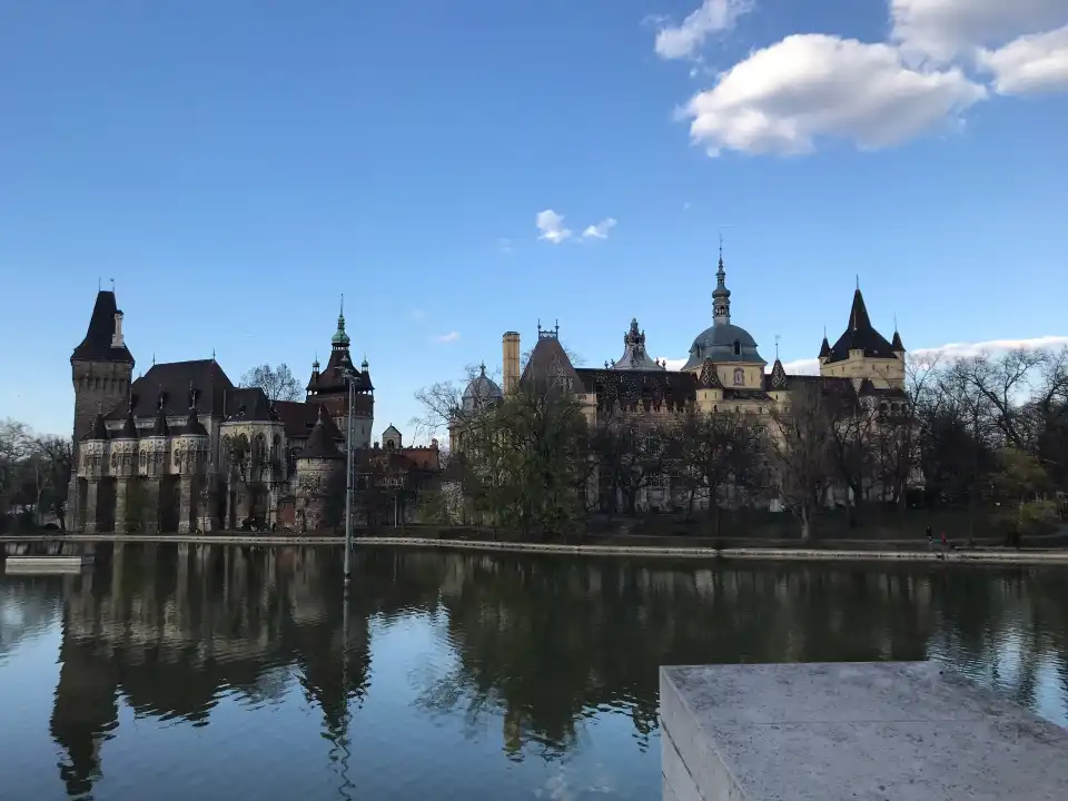 1_Vidam Park
