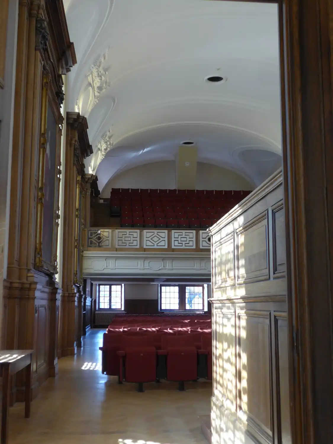 Hotels near KU Leuven