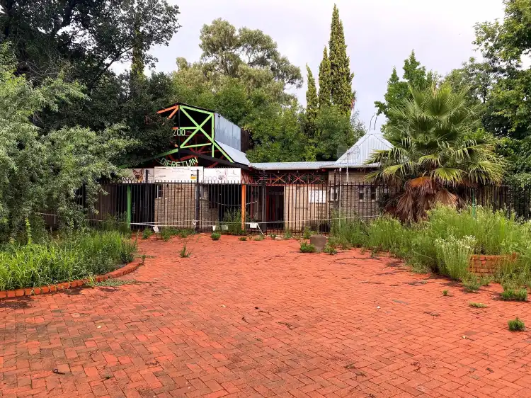 Hotels near Bloemfontein Zoo