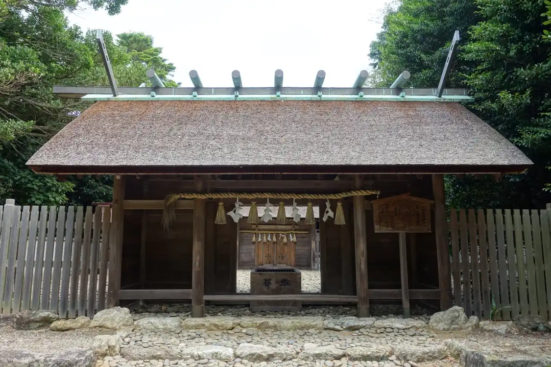 Các khách sạn gần Irago Shrine