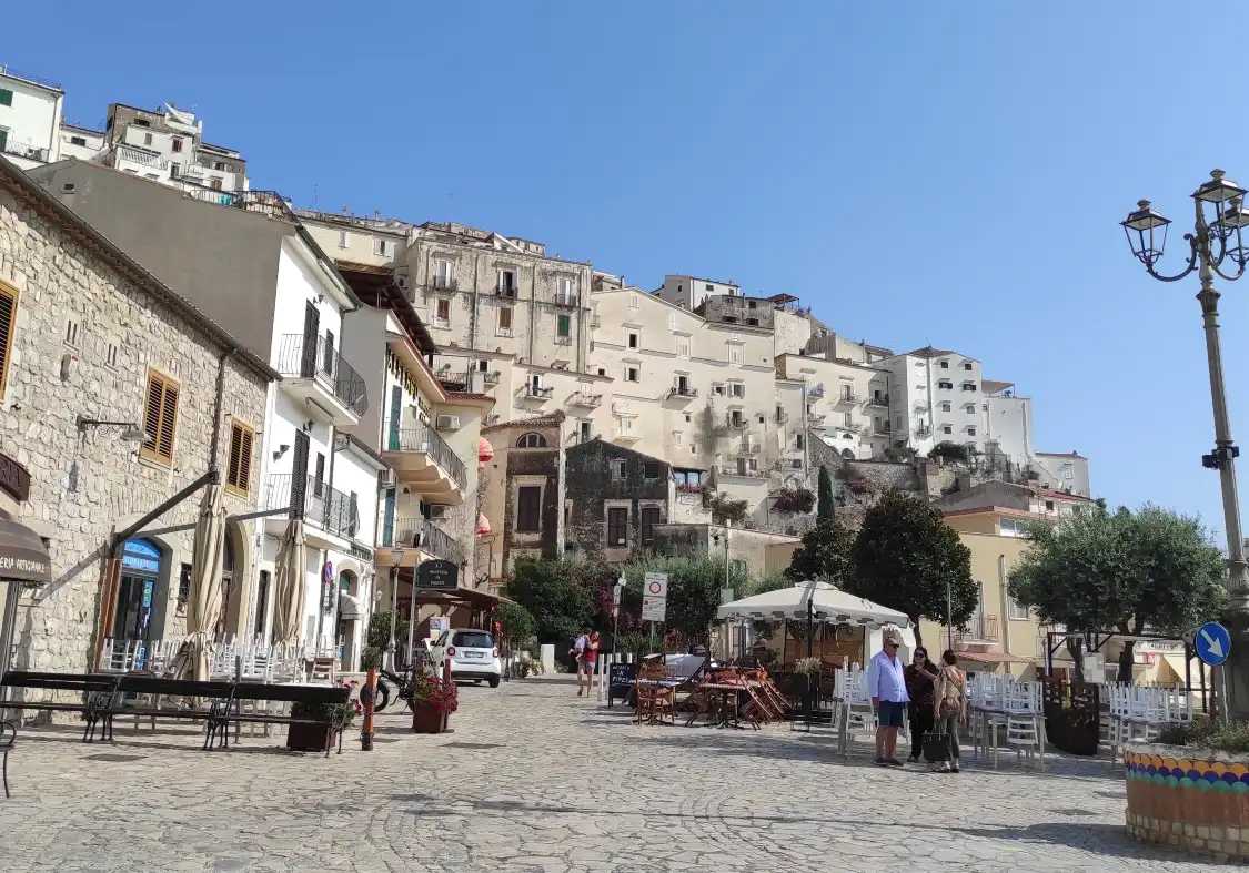 Hotels near Sorgente di Sperlonga