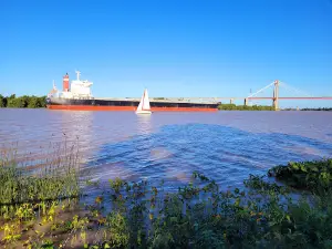 Paseo De La Ribera