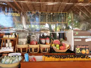 Ban Rachan Retro Thai Market