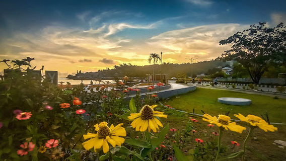 Taman Kota Fakfak (Fakfak City)