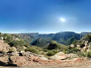 Three Rondavels View Point