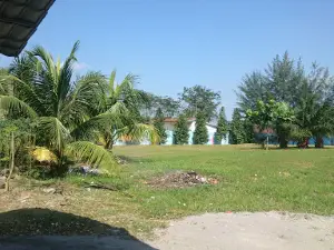 Kolam Renang Istiqlal Marindal