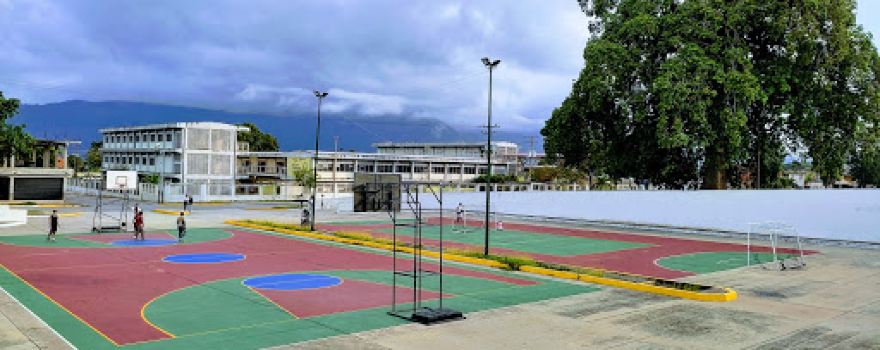 Plazoleta del Ferrocarril de Chivacoa