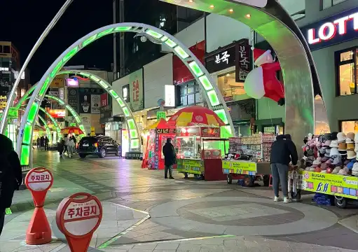 Hotels near BIFF Square