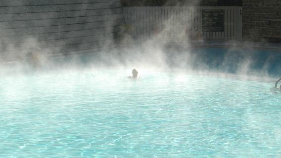 Radium Hot Springs