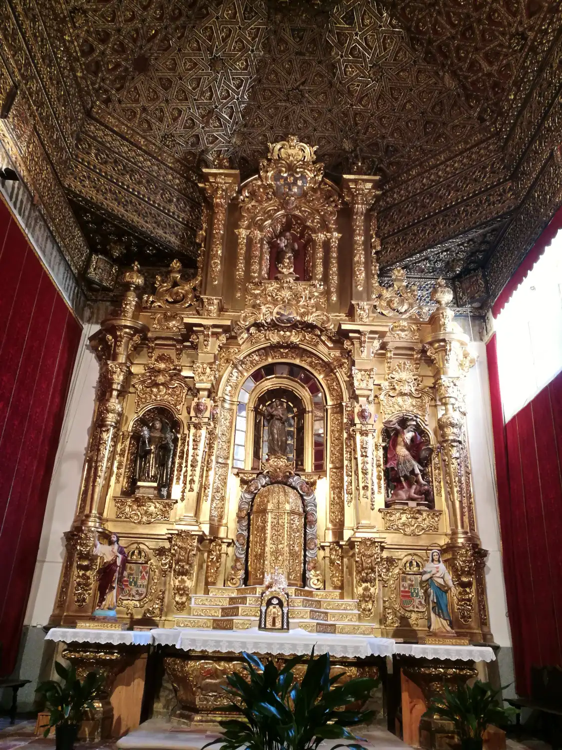 Hotel in zona Convento de San Antonio El Real