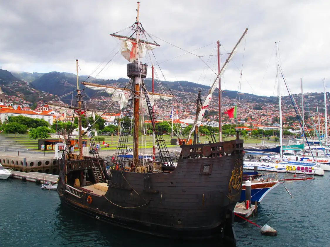 Hotels near Rua de Santa Maria