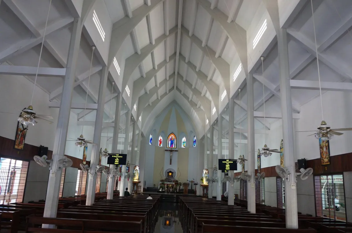 1_Bac Thanh Church